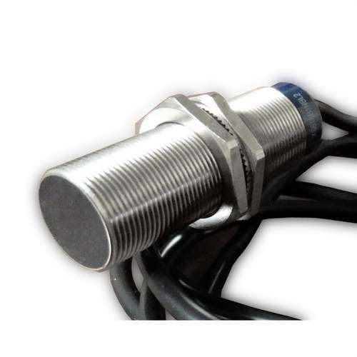 Närhetssensor Telemecanique Sensors M8 räckvidd 2,5 mm med referens XS608B1NAL2 från TELEMECANIQUE