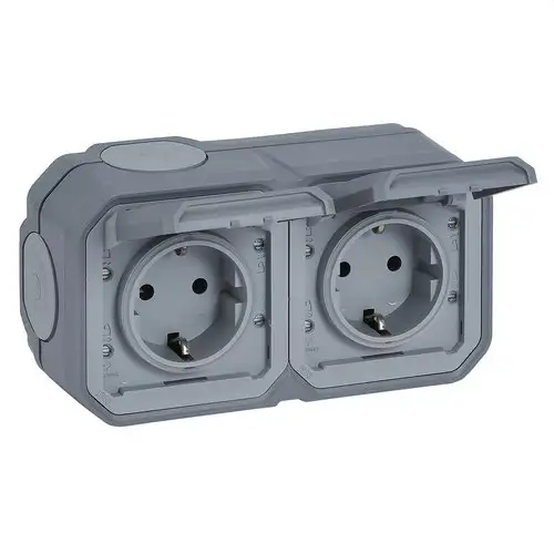 Dubbel vägguttag monobloc Plexo IP 55 horisontell grå med referens 069742L från LEGRAND