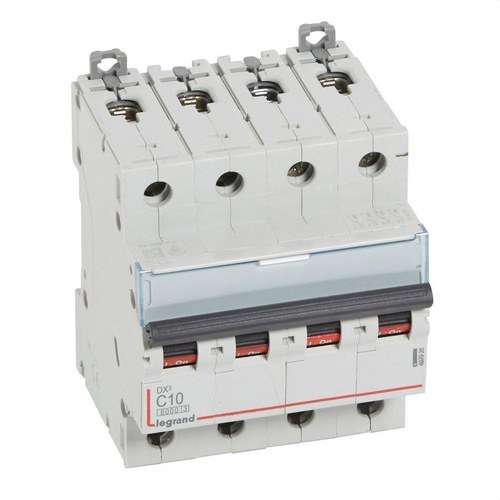 DX3 4P 10A Brytare Kurva C 6/10kA med referens 407926 från LEGRAND