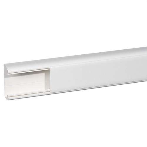 Monoblock DLP-kanal 35x80 med 65mm vit lock - 2 meter kanal med referens 010461 från LEGRAND
