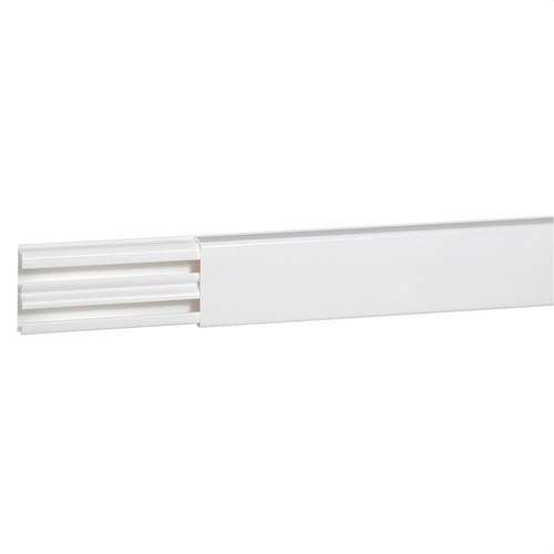 Kabelkanal 32x12,5mm med 1 skiljevägg DLPLUS med referens 030014 från LEGRAND