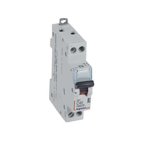 Magnetotermisk DX3 1P+N 40A Kurva C 6/10kA med referens 407732 från LEGRAND