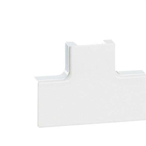 T-koppling 32x12,5mm DLPLUS med referens 030254 från LEGRAND
