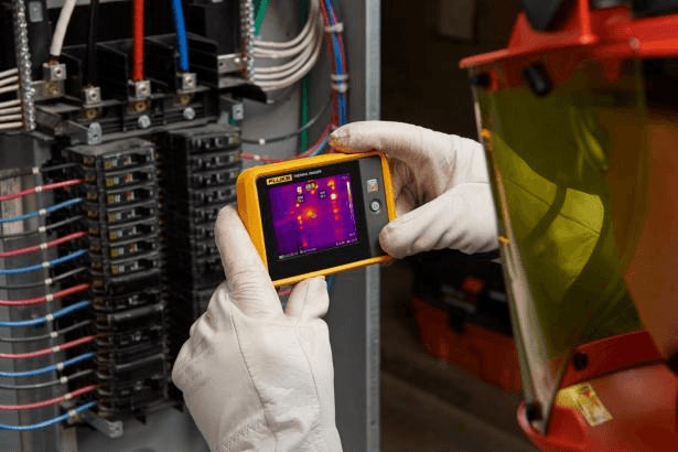 Fluke PTi120 Pocket Thermal Camera with reference 5302512 from the brand FLUKE