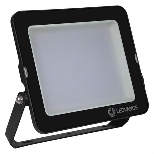 LED-projektor FL COMP V 135W 830 100º BK 12150LM med referens 4058075575103 från OSRAM